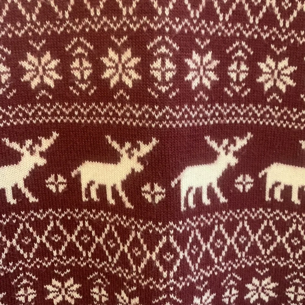 Forever 21 Sweater - Picture 4 of 7